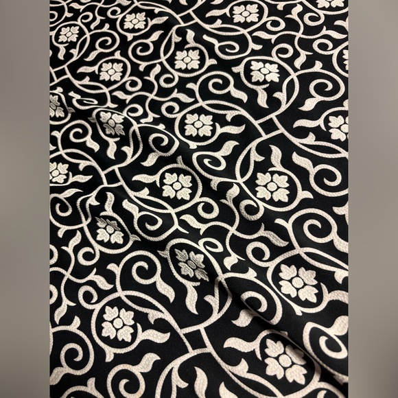 (4) Flowy Skirts for $12 - Picture 6 of 16